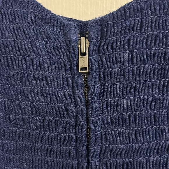 Reformation Belgium Linen Puff Sleeve Smocked Dress in Danube Blue Size 6 - Picture 12 of 14